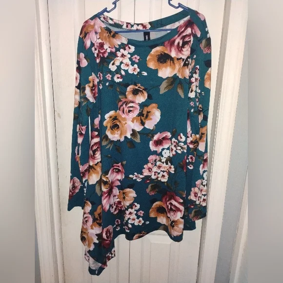 Agnes & Dora Asymmetrical Dress in Teal and Pink Floral - Picture 2 of 9